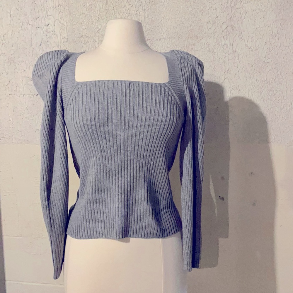 Sweetheart ribbed knit puffed sleeve sweater